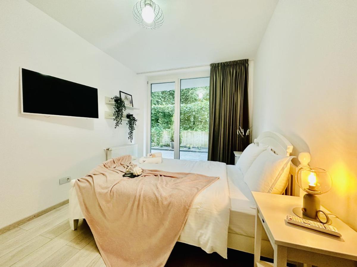Palfi Apartment With Garden & Parking Kluż-Napoka Zewnętrze zdjęcie