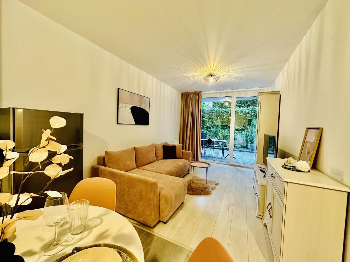 Palfi Apartment With Garden & Parking Kluż-Napoka Zewnętrze zdjęcie